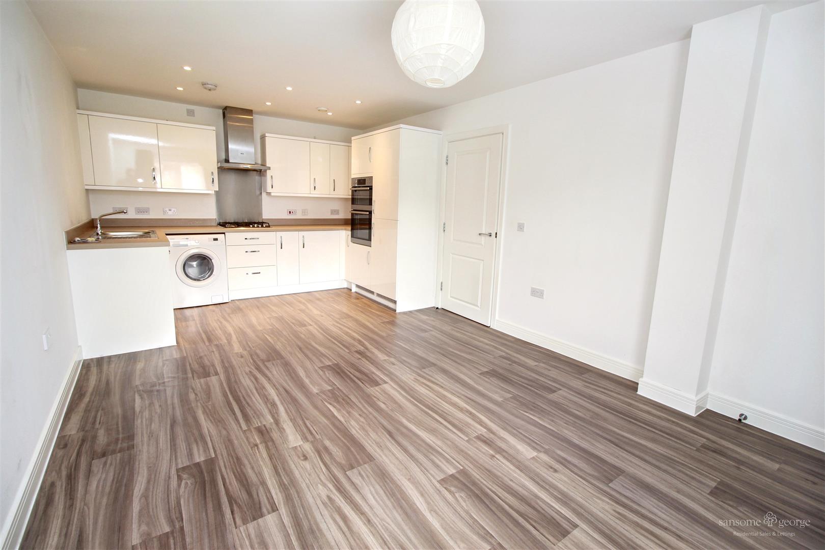 2 bed property in Wildflower Drive, Reading